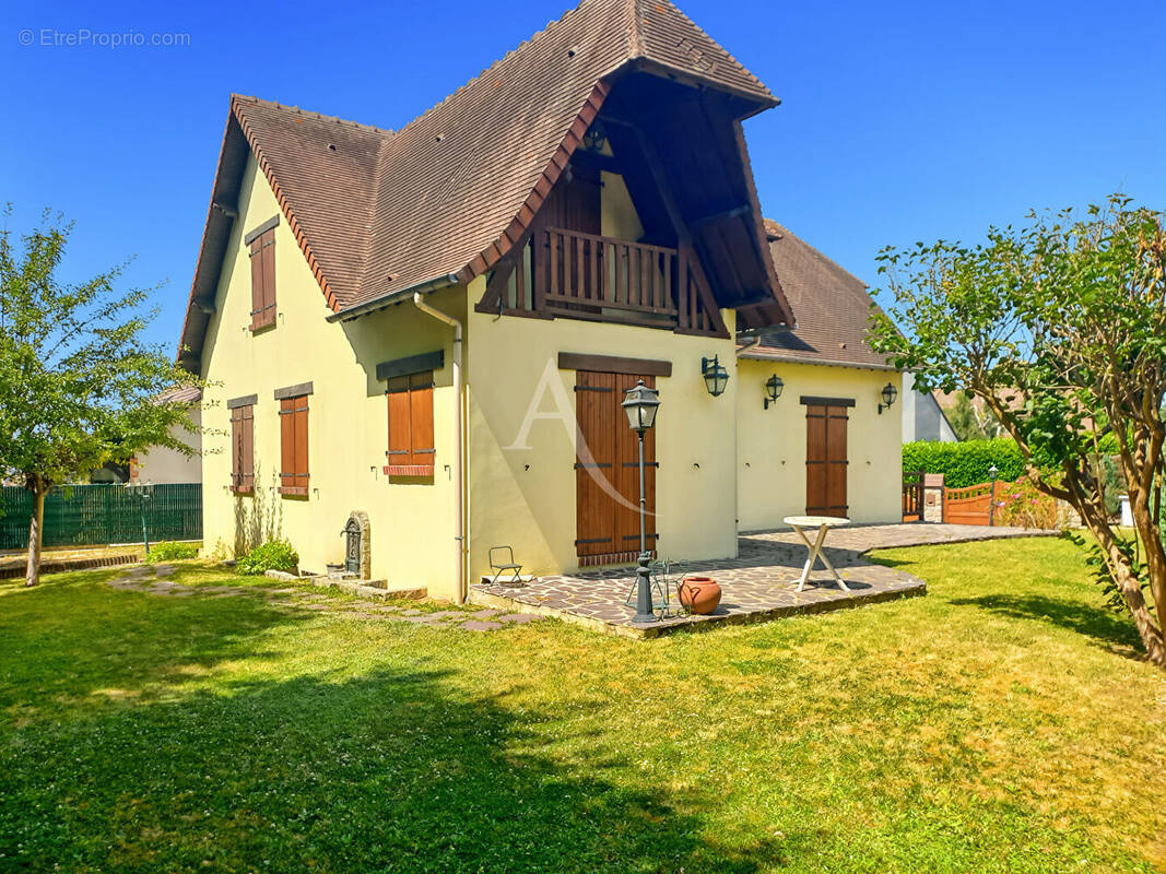 Maison à PETIT-COURONNE