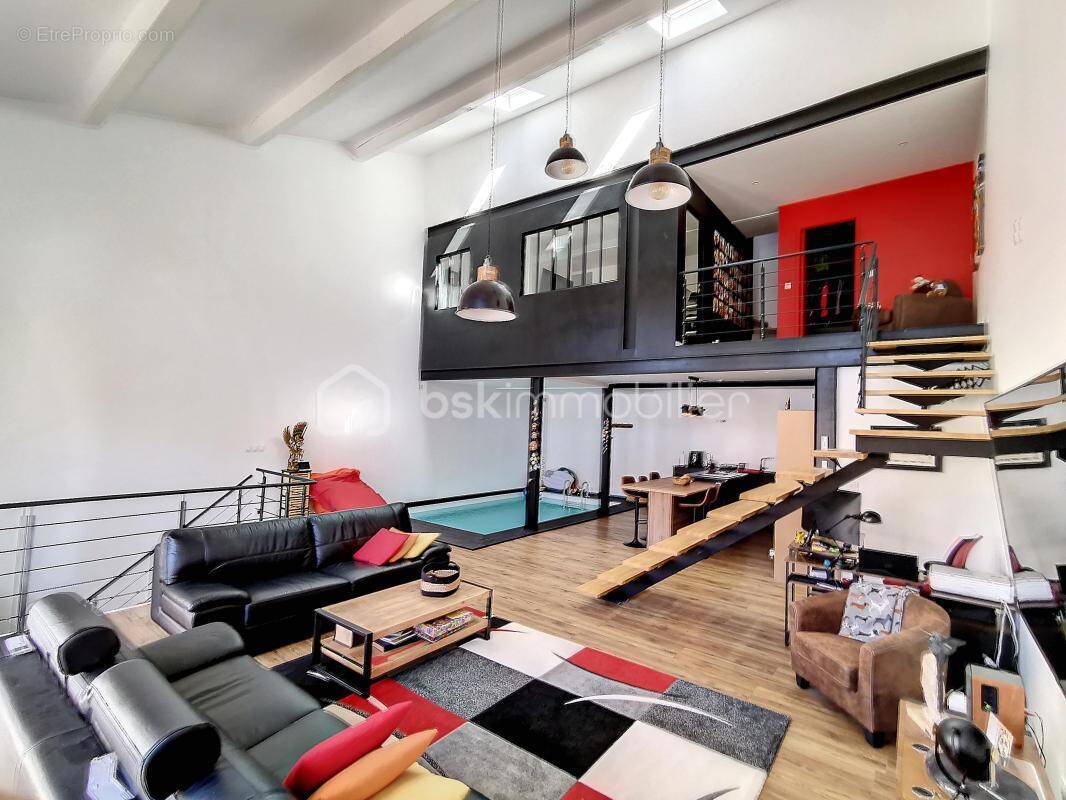 Appartement à COLOMBIERS