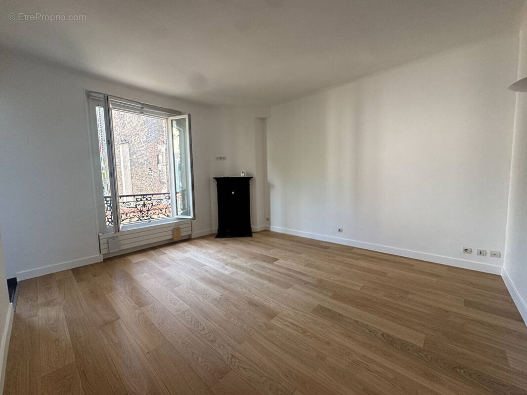 Appartement à PARIS-19E