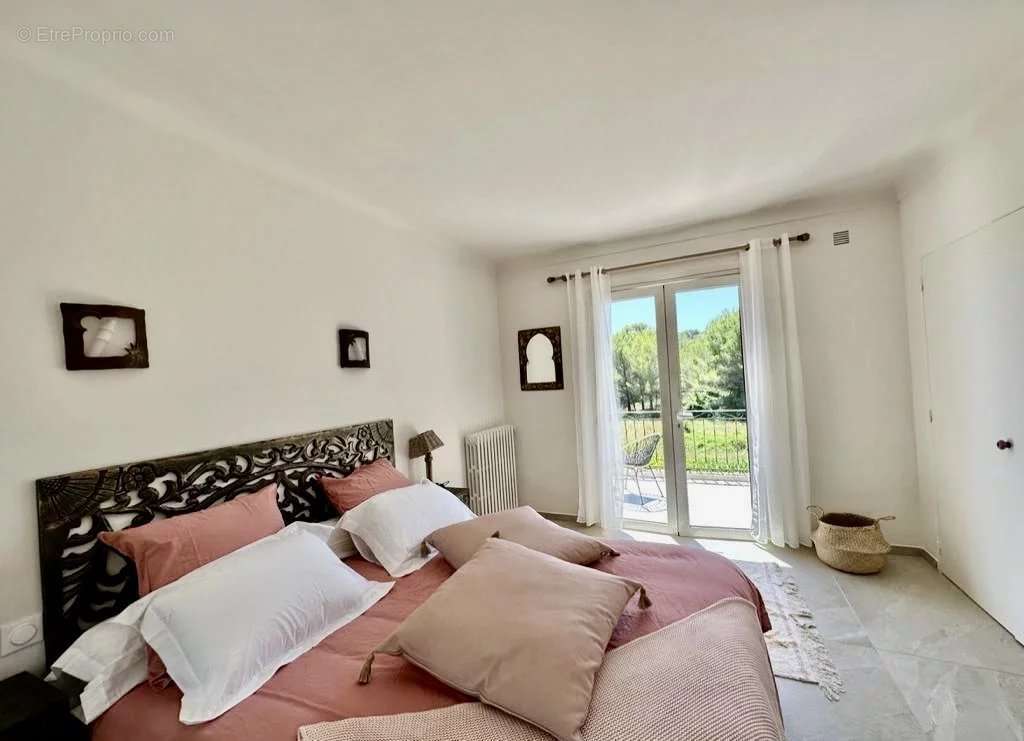 Maison à MOUGINS