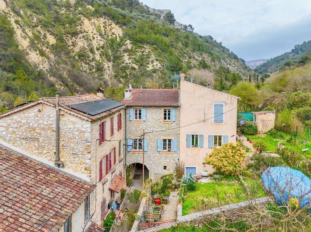 Maison à LA TRINITE