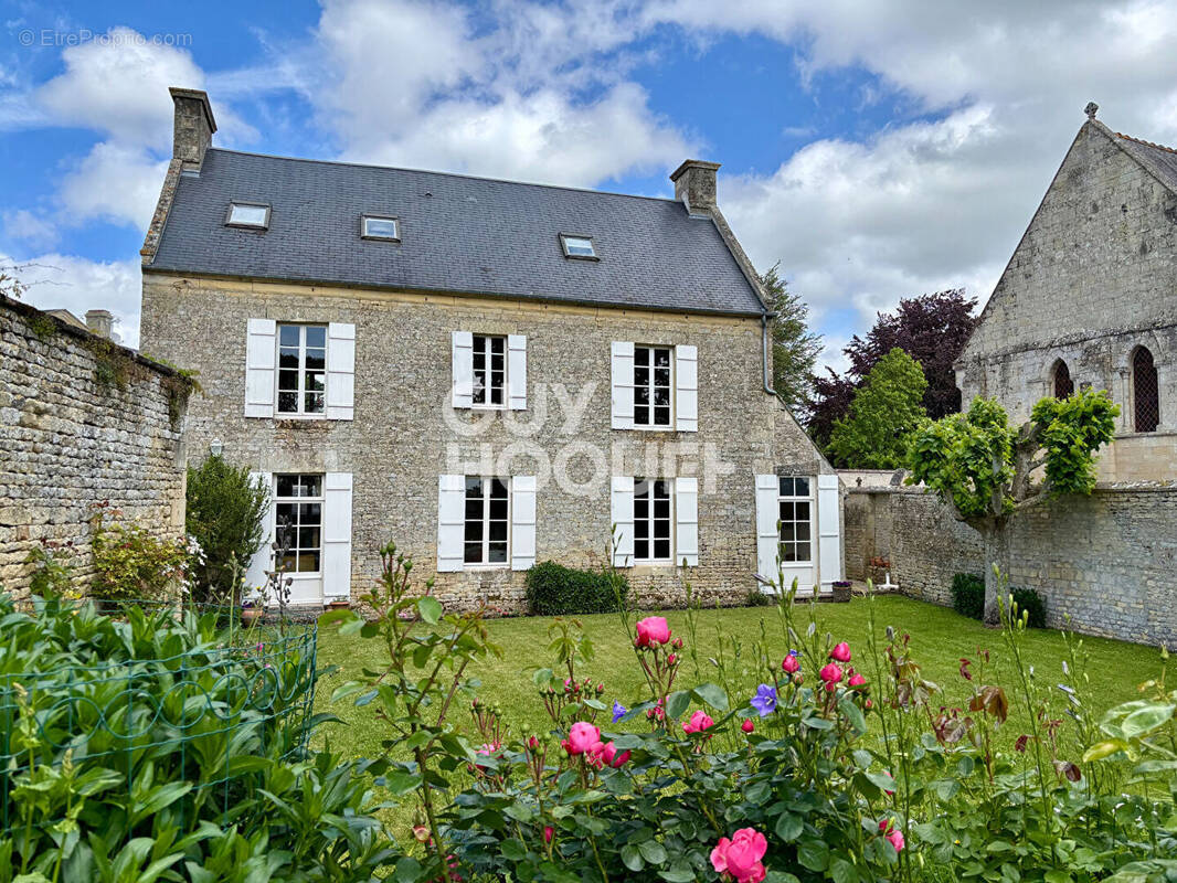 Maison à PUTOT-EN-BESSIN