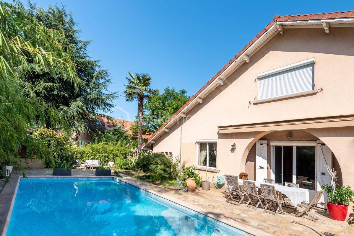 Maison à DECINES-CHARPIEU