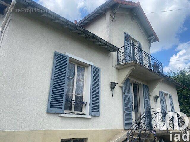 Photo 1 - Maison à BRIE-COMTE-ROBERT