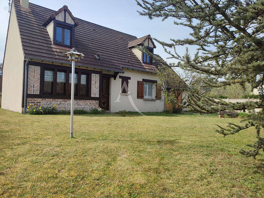 Maison à NOUAN-LE-FUZELIER