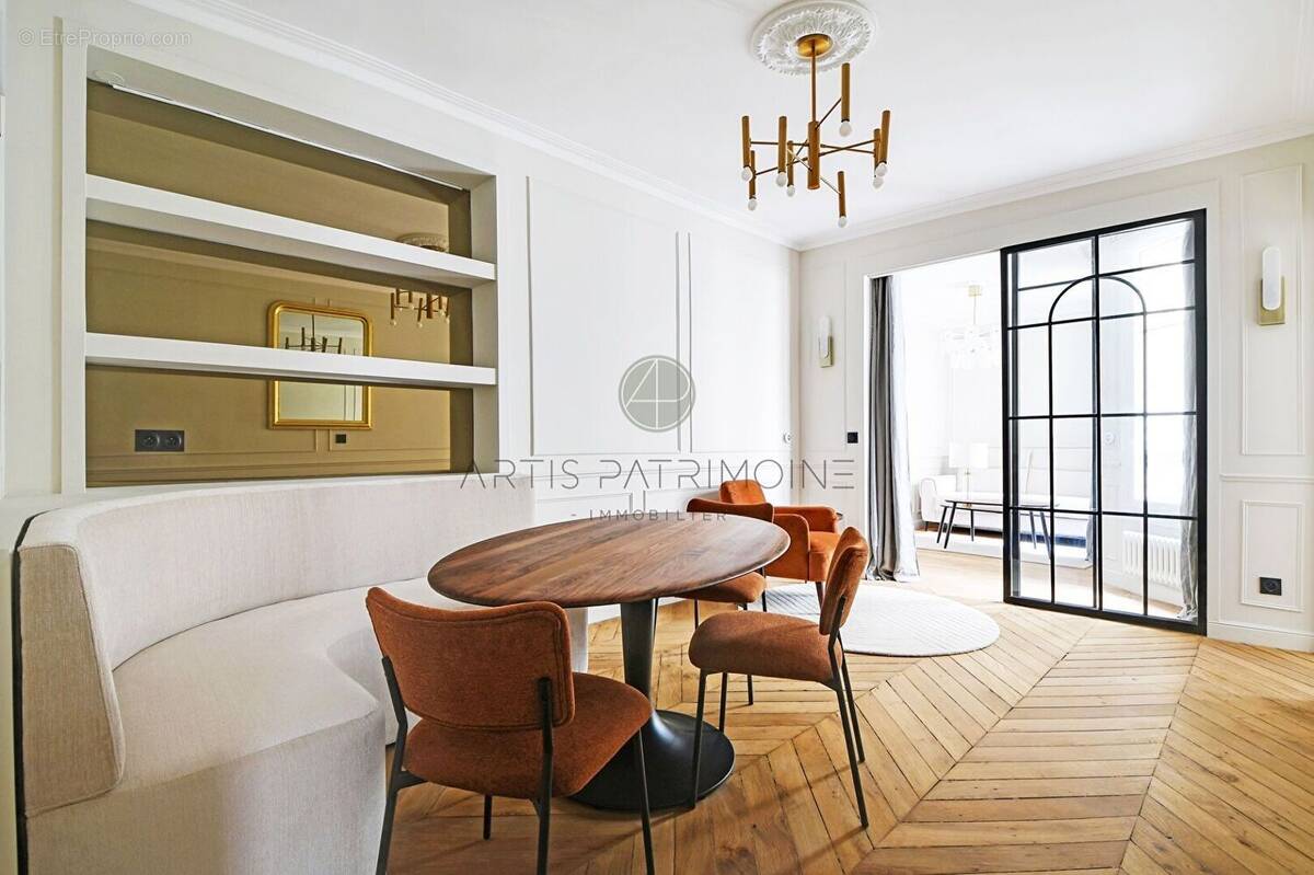 Appartement à PARIS-6E