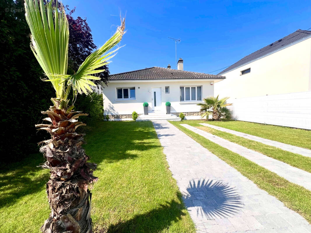 Maison à HOUILLES