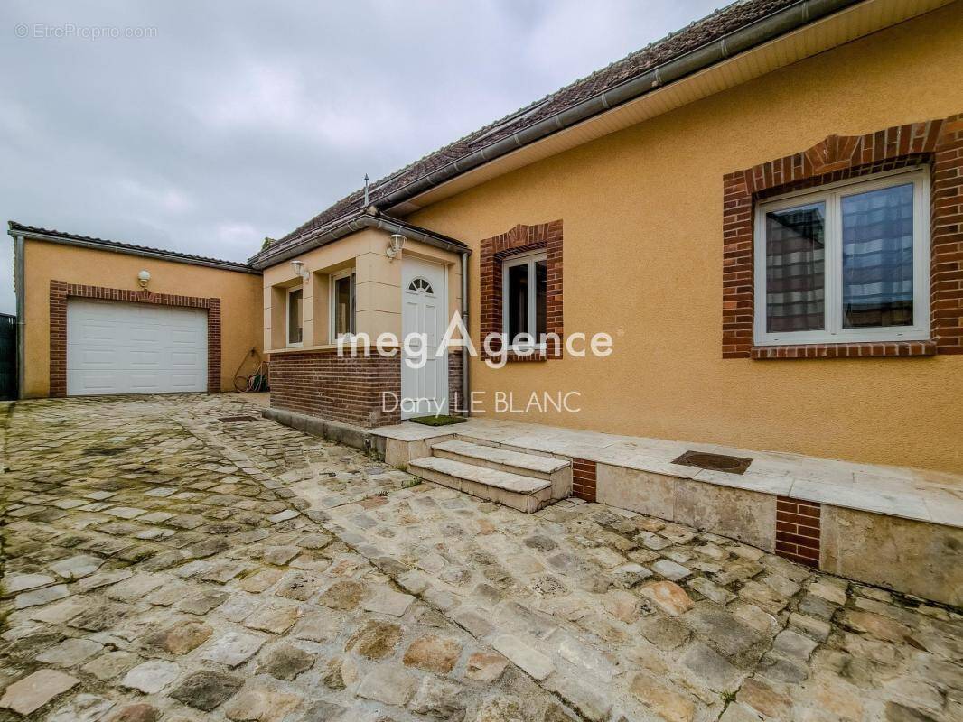 Maison à CHARTRES