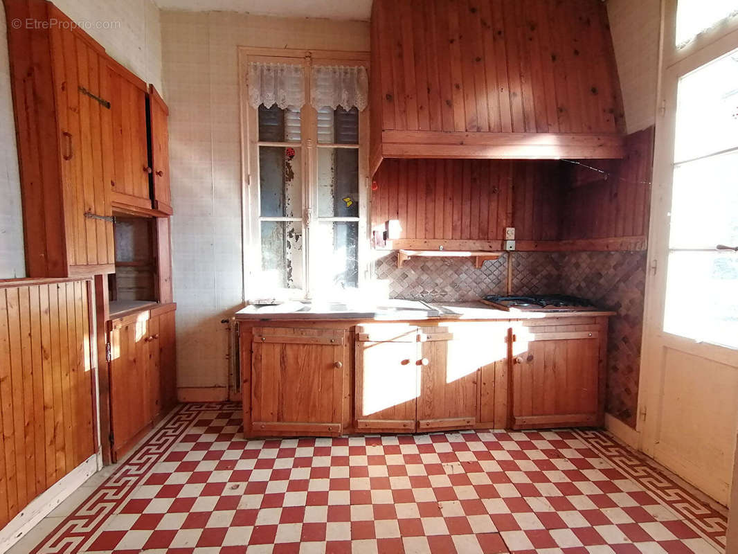 Maison à SAINT-PIAT