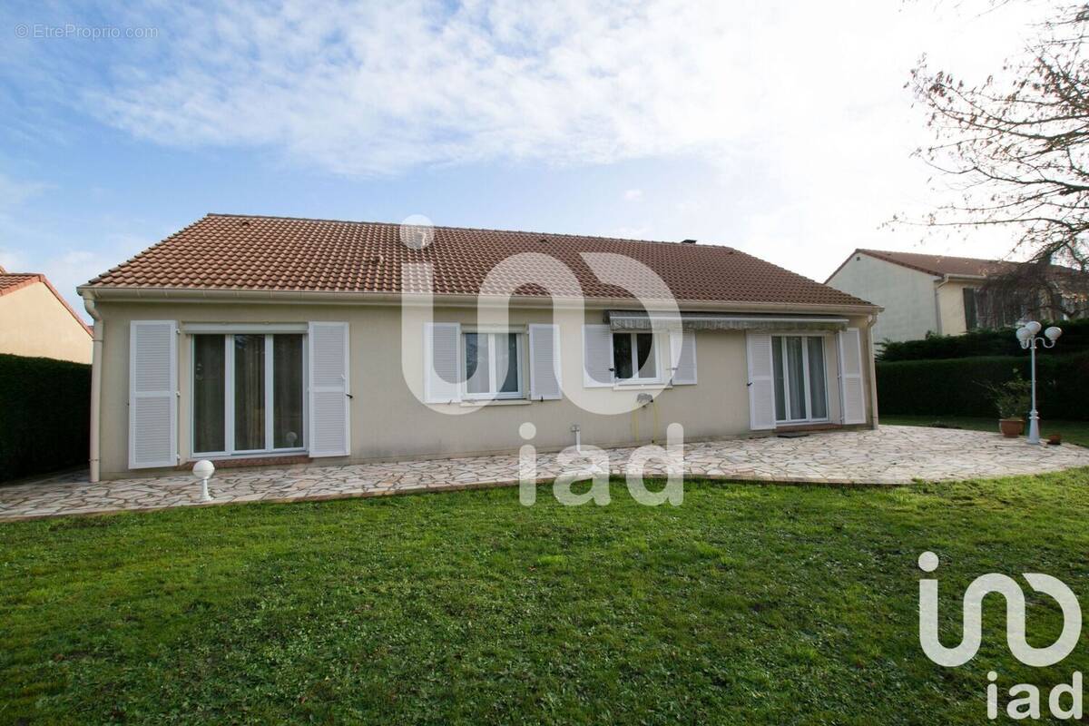 Photo 1 - Maison à OZOIR-LA-FERRIERE