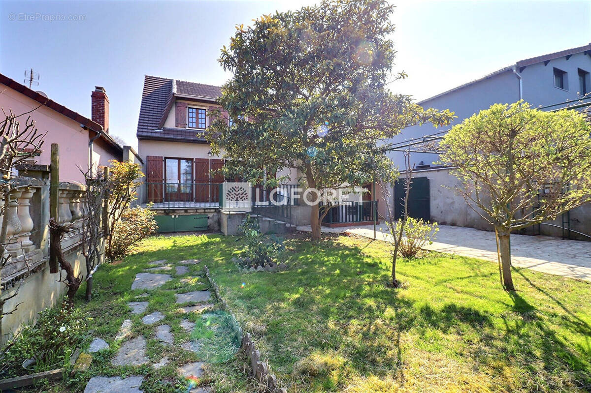 Maison à VITRY-SUR-SEINE