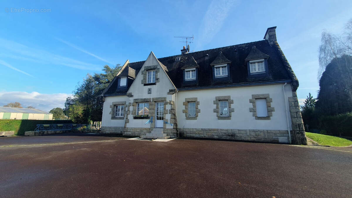Maison à LECOUSSE
