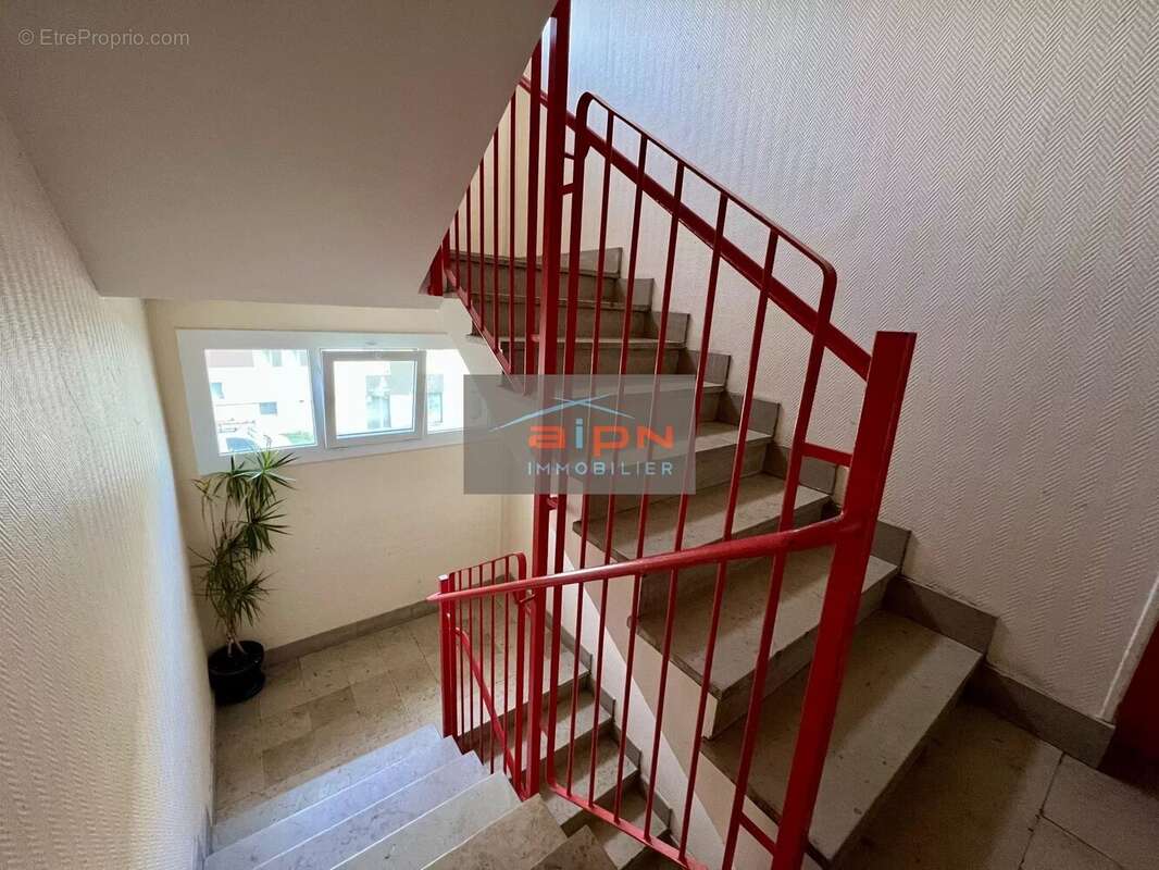 Appartement à PETIT-COURONNE