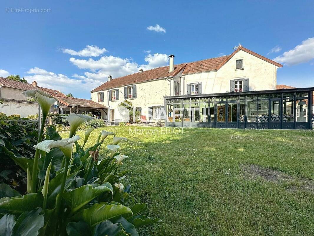 Photo 1 - Maison à SAINTE-GENEVIEVE-DES-BOIS