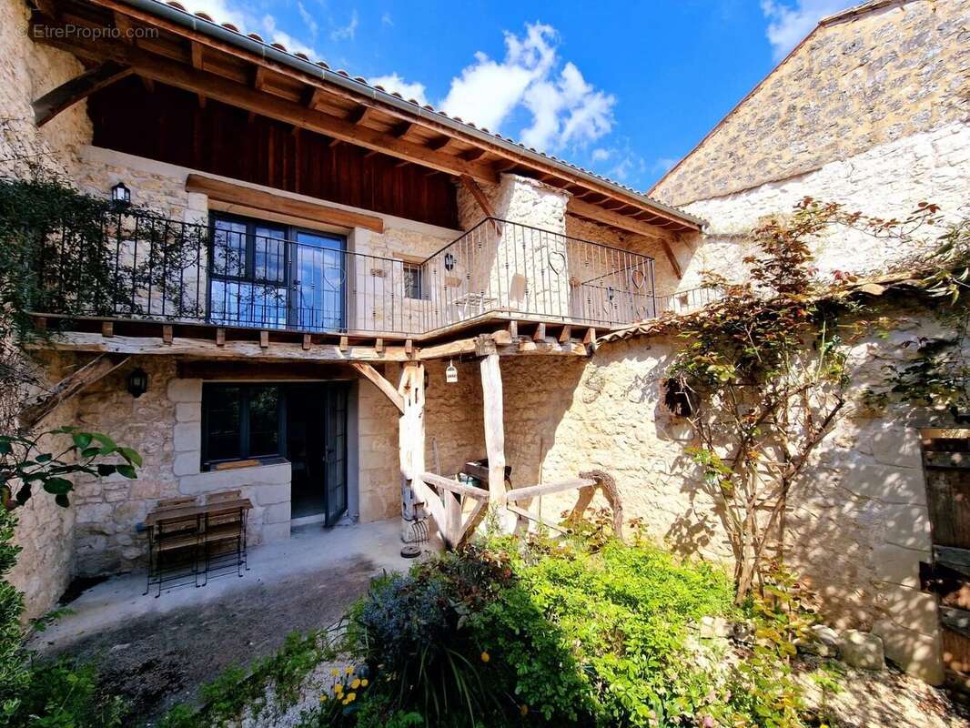 Maison à EYMET