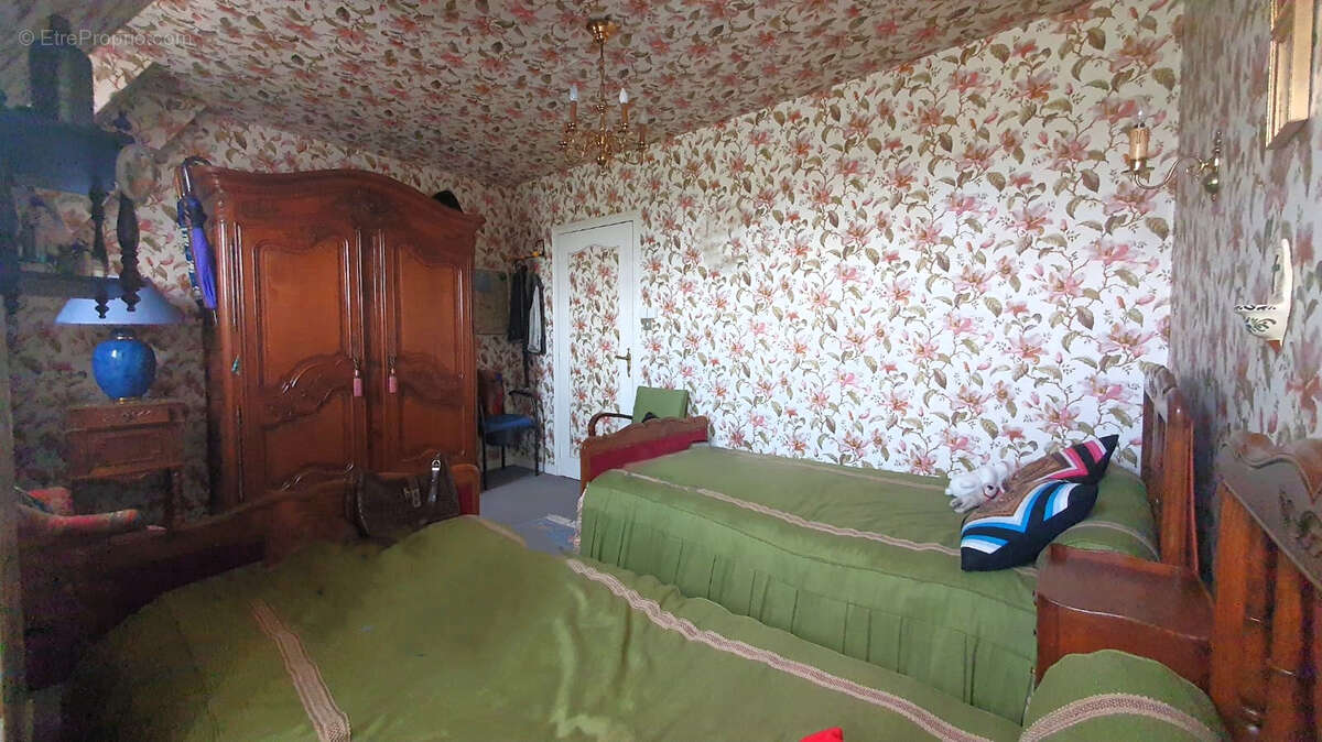 Maison à LECOUSSE