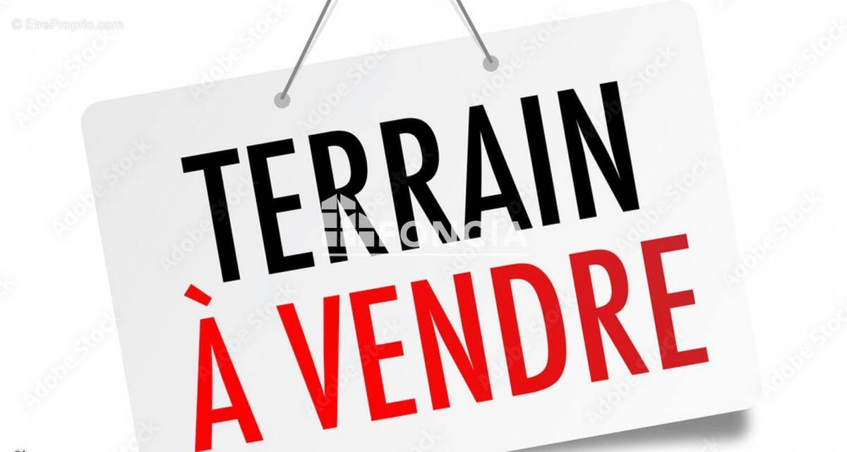 Terrain à COGOLIN