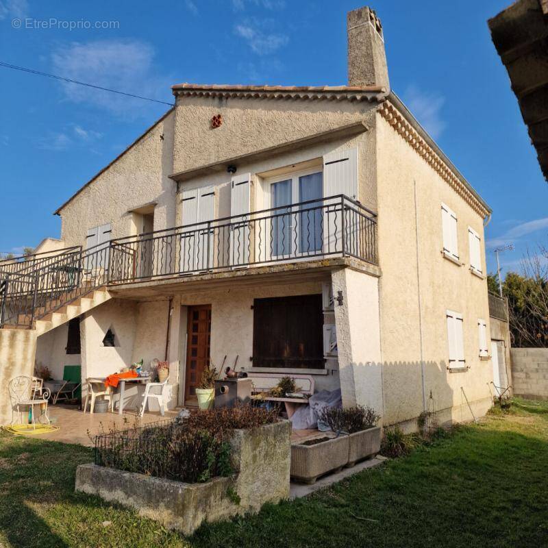 Maison à MONTELIMAR