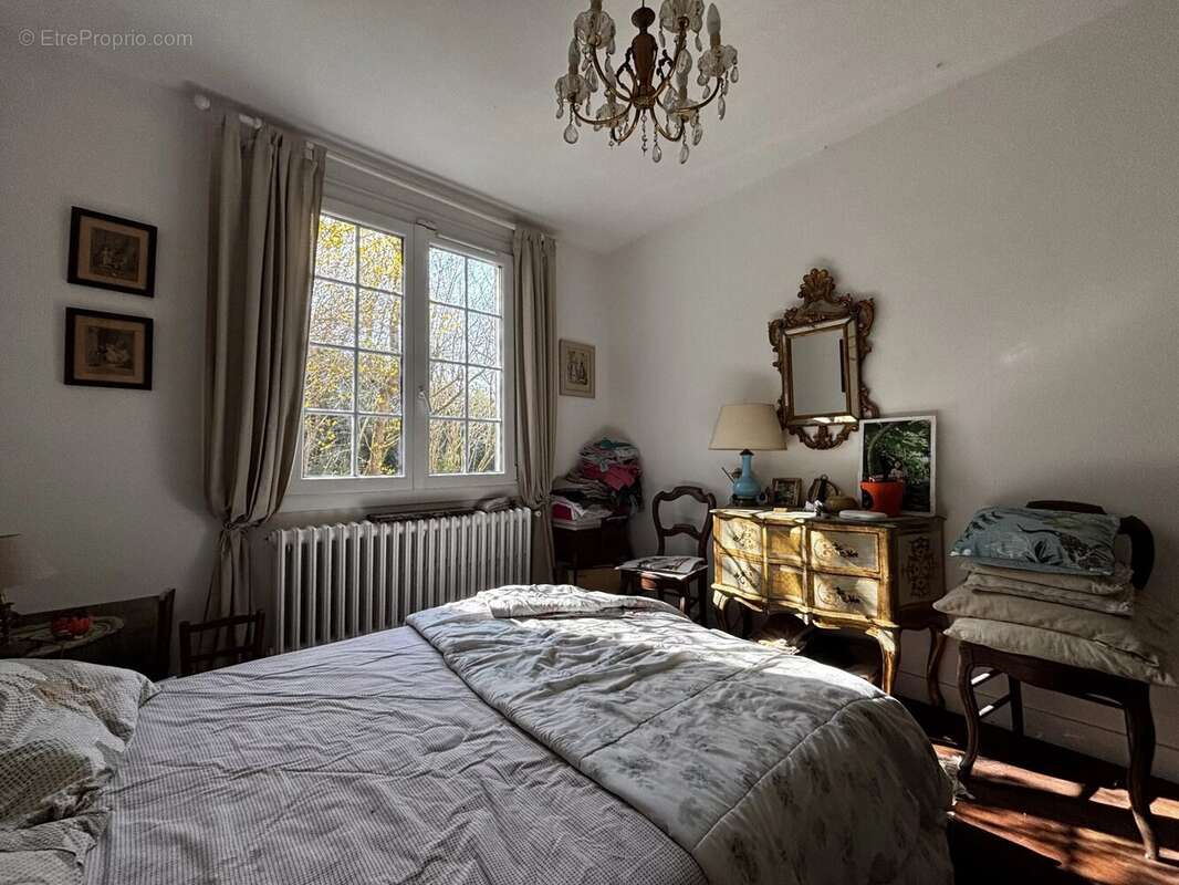 Maison à POLIGNY