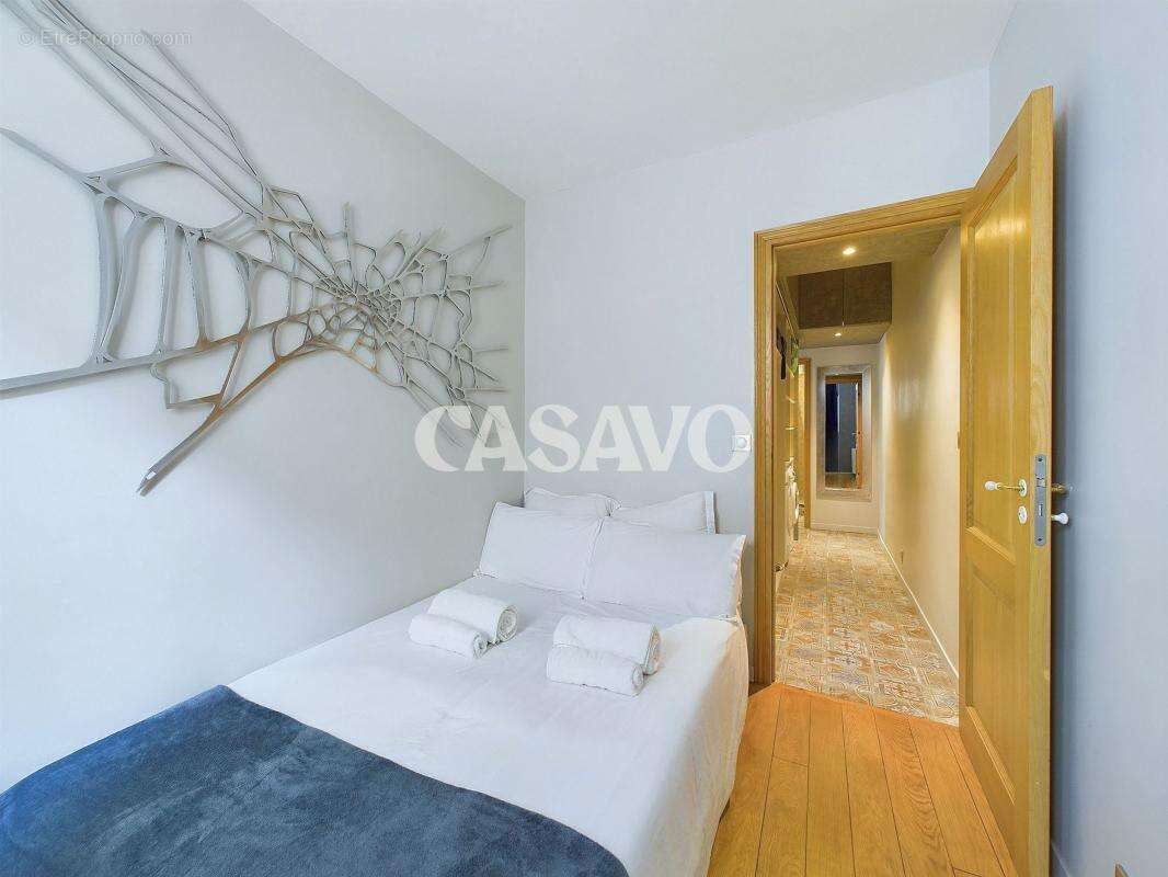 Appartement à PARIS-1E