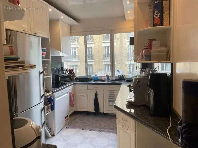 Appartement à PARIS-19E