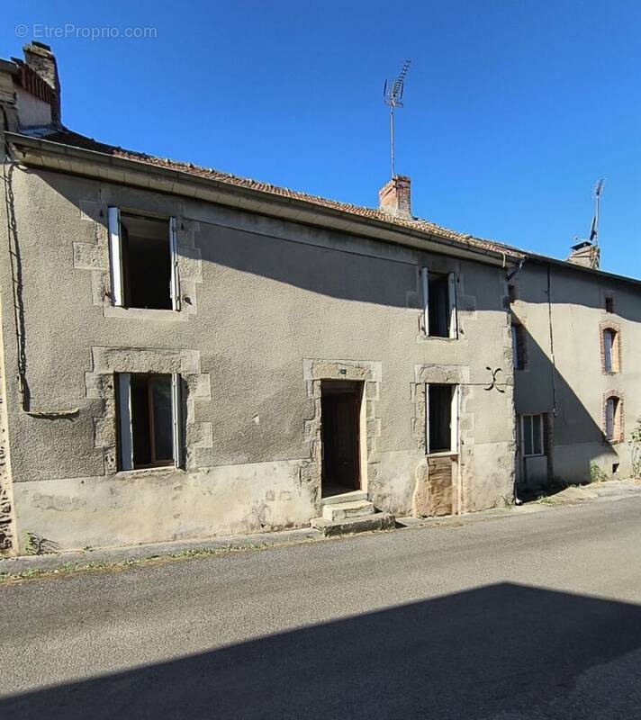 Maison à BESSINES-SUR-GARTEMPE