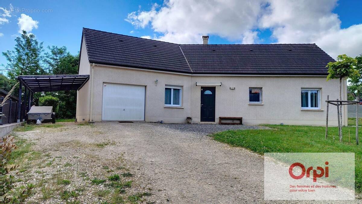 Maison à CUBLAC