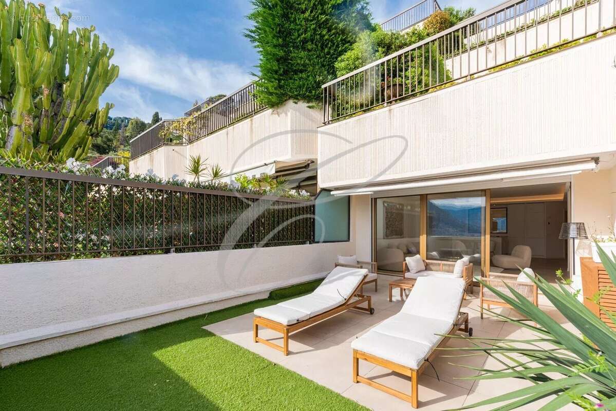 Appartement à ROQUEBRUNE-CAP-MARTIN