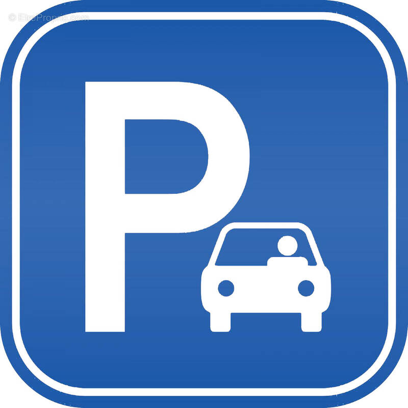 Parking à ROCQUENCOURT