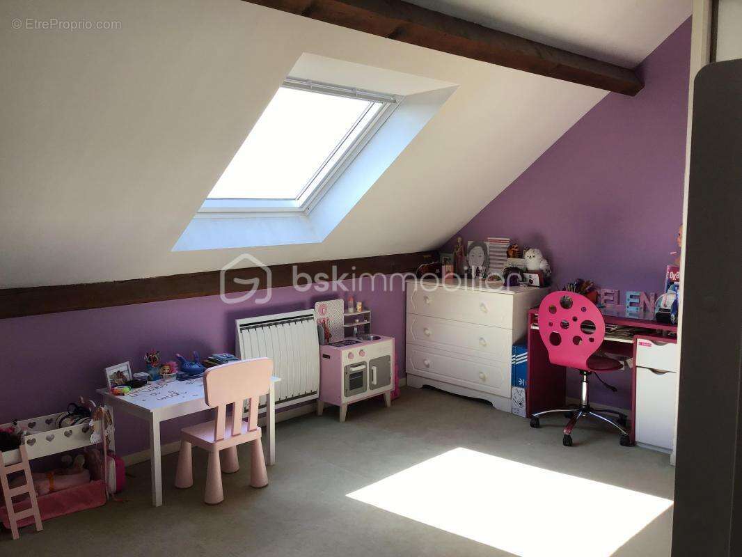 Appartement à COMBS-LA-VILLE