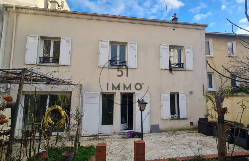 Maison à BAGNEUX