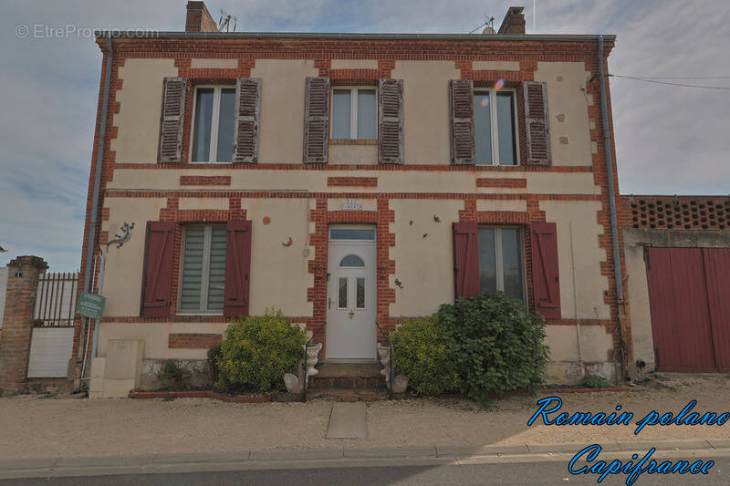 Maison à LAMOTTE-BEUVRON