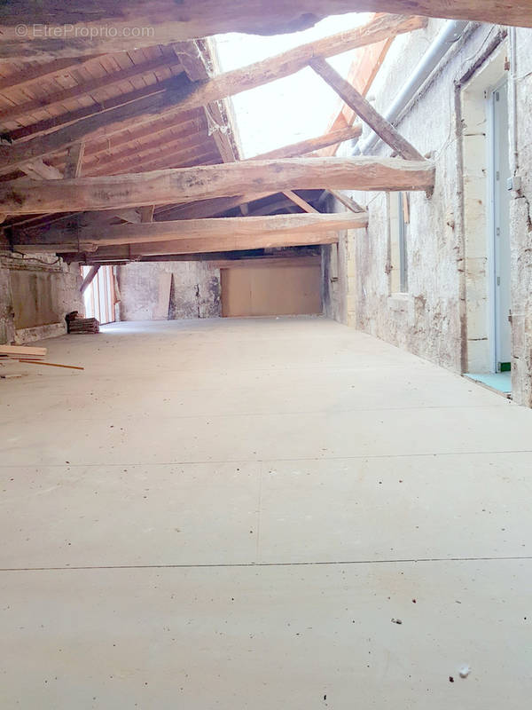 Commerce à LIBOURNE