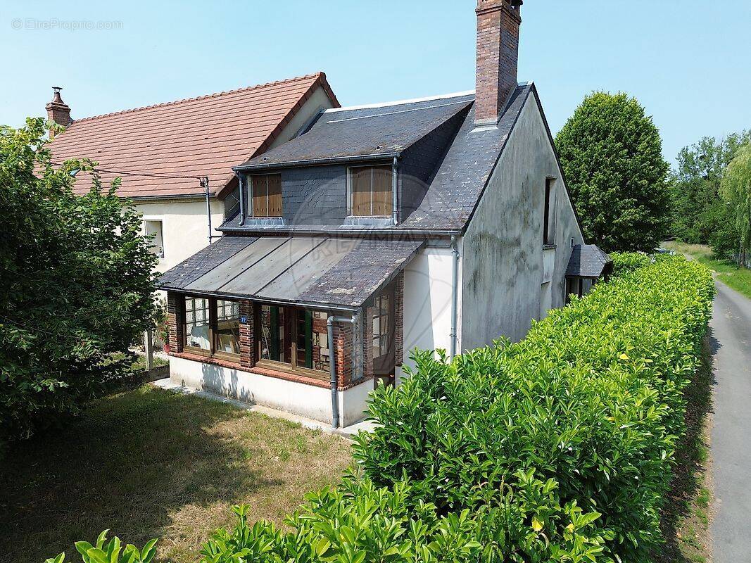 Maison à COSNE-COURS-SUR-LOIRE