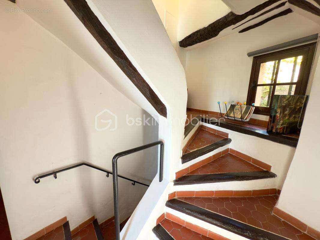 Appartement à SAINT-CEZAIRE-SUR-SIAGNE