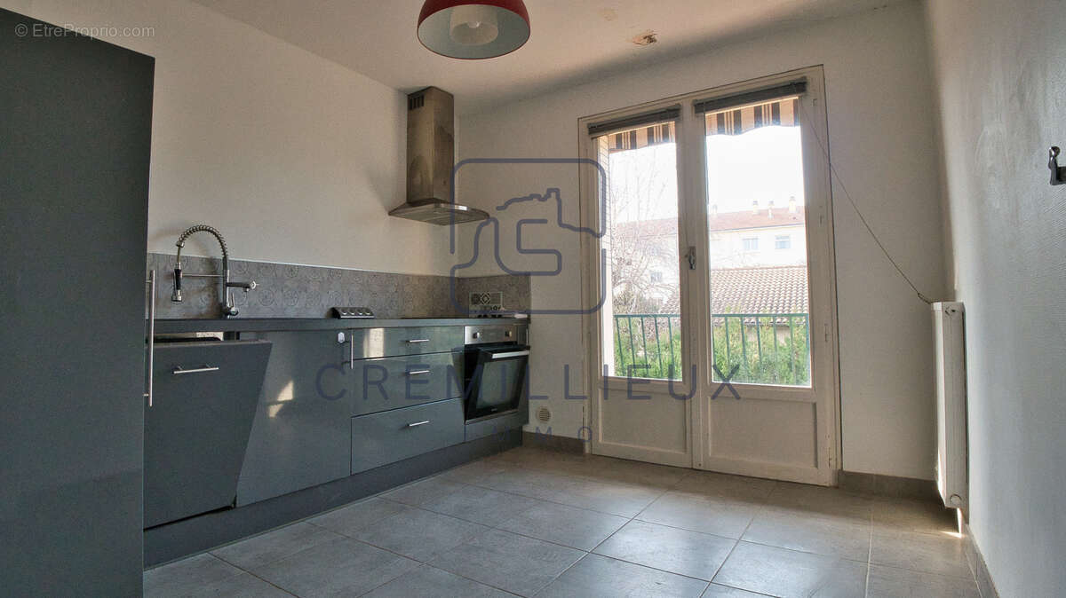 Maison à GUILHERAND-GRANGES