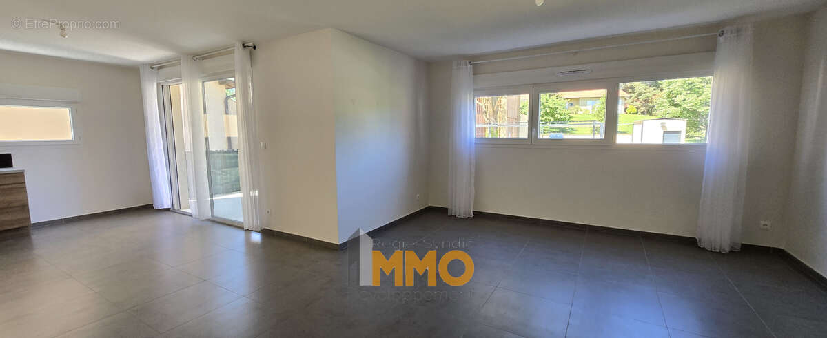 Appartement à FLEURIEUX-SUR-L&#039;ARBRESLE