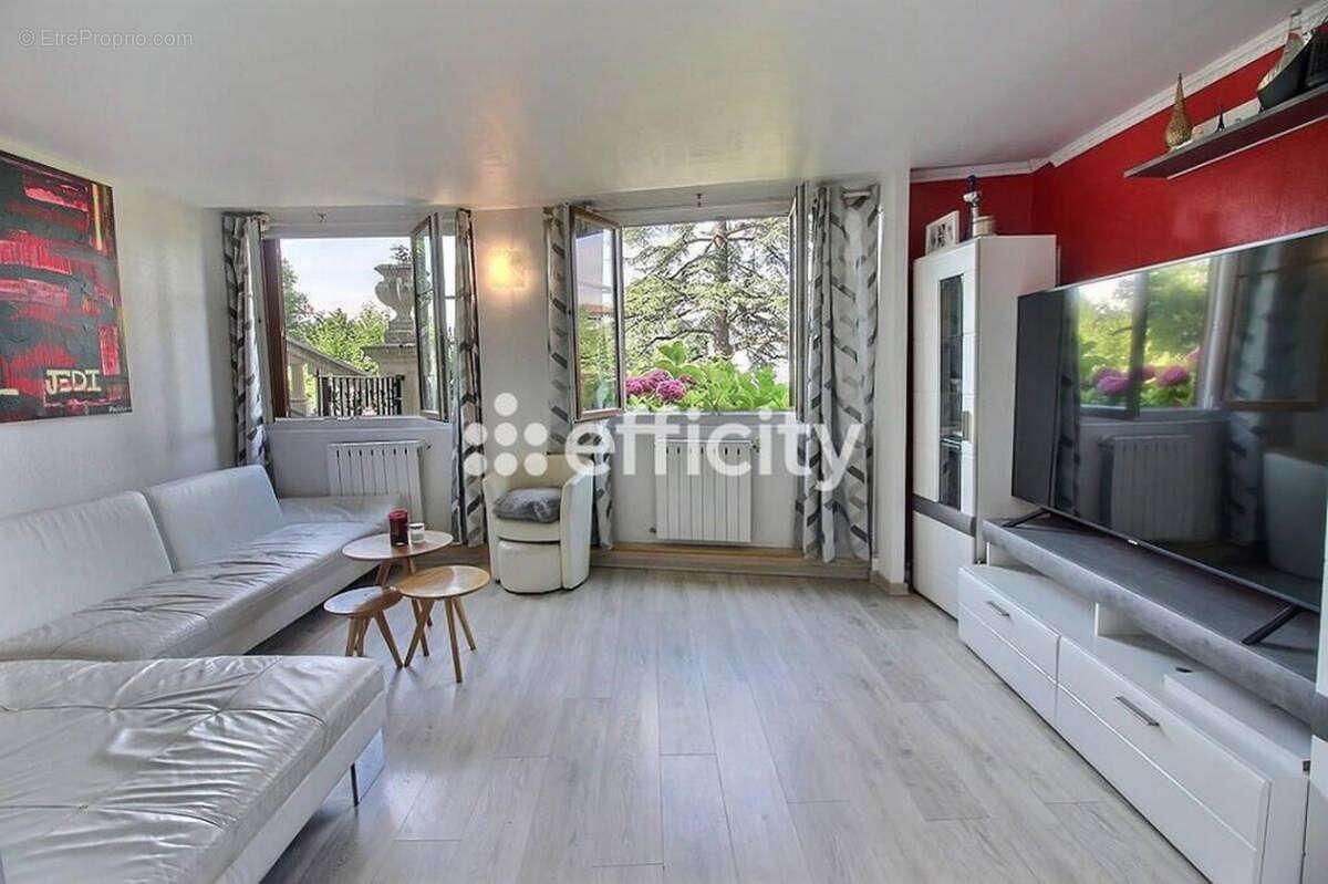 Appartement à EVIAN-LES-BAINS