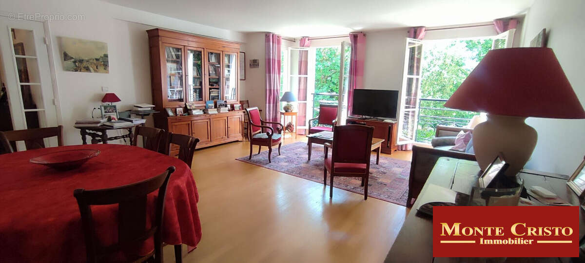 Appartement à VERSAILLES