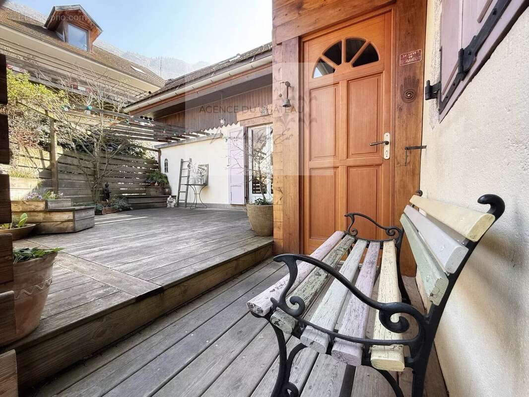 Maison à VEYRIER-DU-LAC