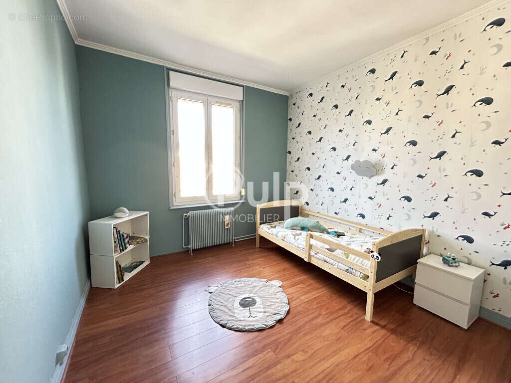 Maison à VIOLAINES