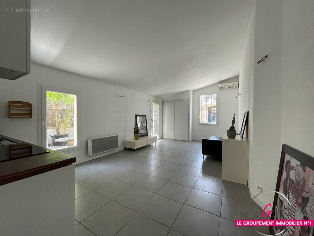 Appartement à MAUGUIO