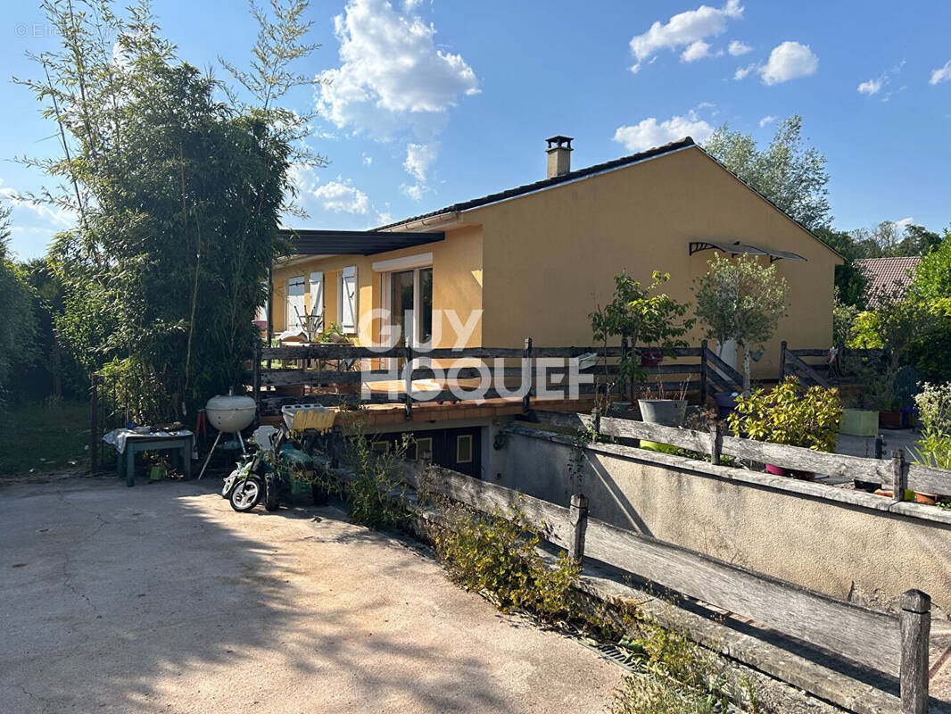 Maison à CHALAUTRE-LA-PETITE