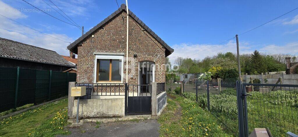 Maison à QUEANT