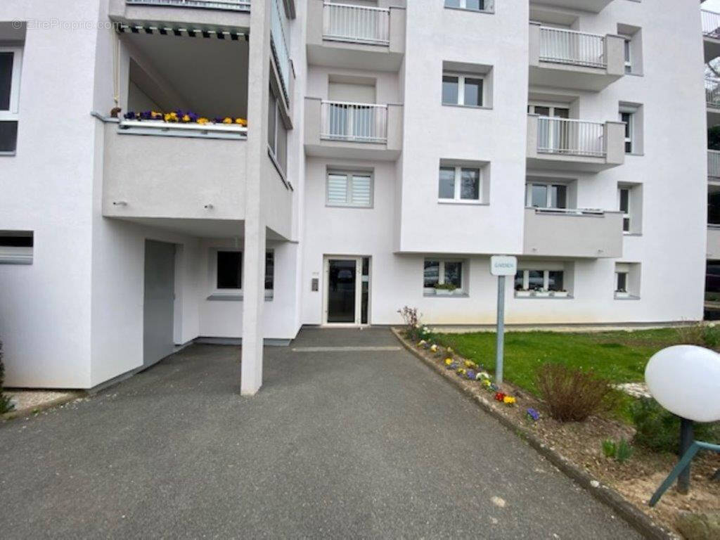 Appartement à EPERNON