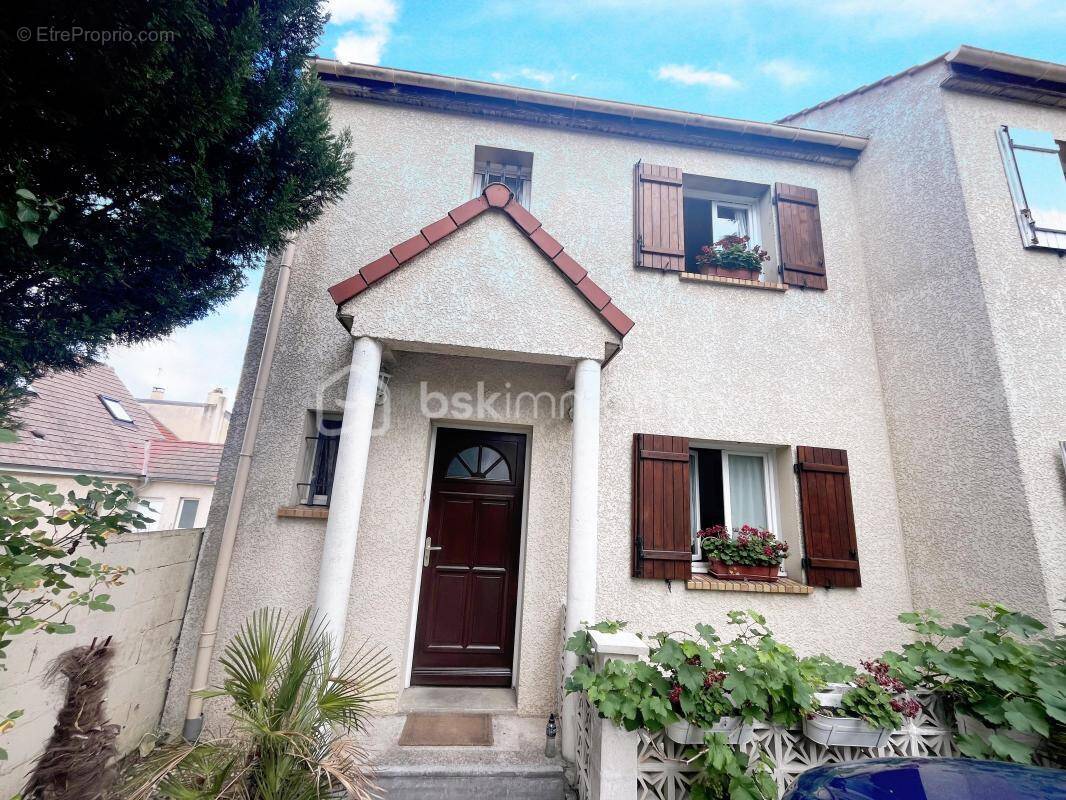 Maison à CONFLANS-SAINTE-HONORINE