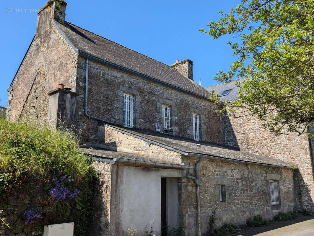 Arrière - Maison à PLOERDUT