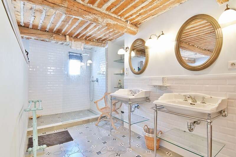 Maison à LOURMARIN