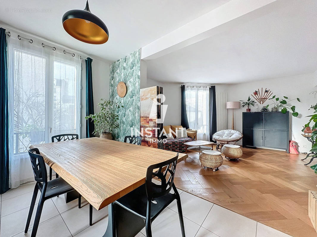 Appartement à CHARENTON-LE-PONT