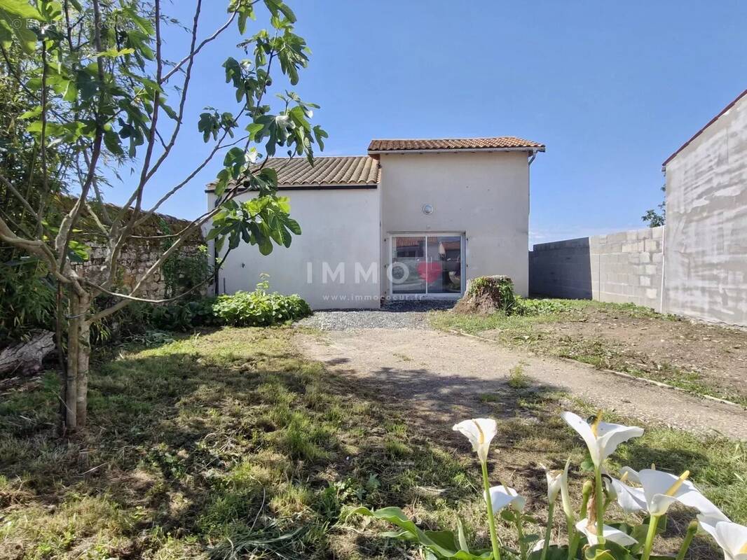 Maison à TONNAY-CHARENTE